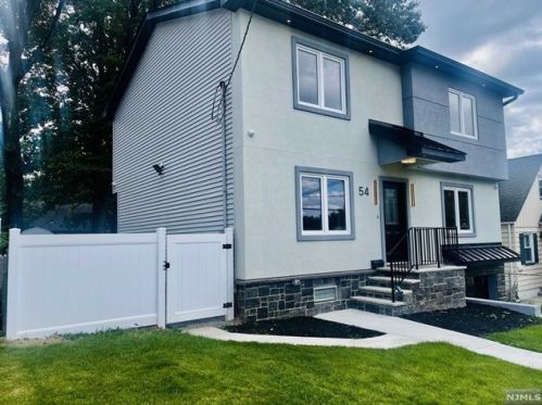 54 Passaic Ave, Hasbrouck Heights, NJ 07604-1108