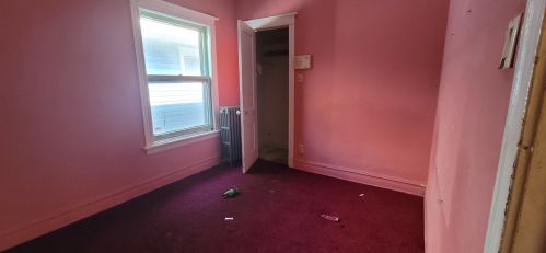 7616 Luella Ave, Chicago IL 60649-4108 exterior