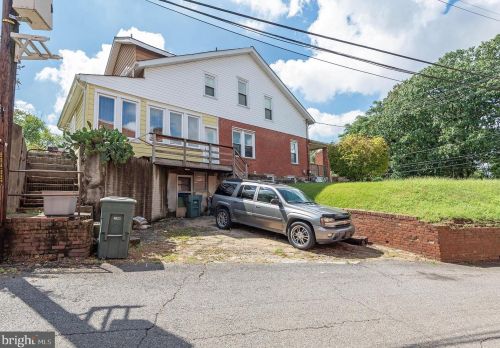 1520 28 St, Washington DC 20020-3832 exterior