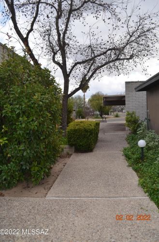 5701 Glenn St, Tucson AZ 85716-2236 exterior