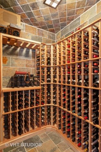 5048 Oakley Ave, Chicago IL 60625-1830 exterior