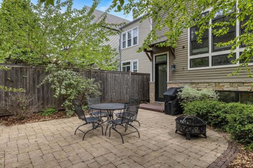 3800 Paulina St, Chicago IL 60609-2057 exterior