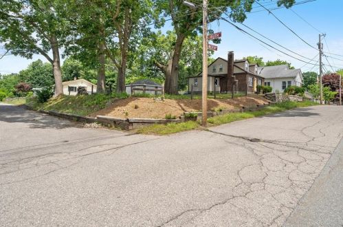 268 Morin St, Woonsocket RI  02895-2333 exterior