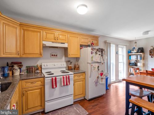 7251 Millcrest Ter, Rockville, MD 20855-1242