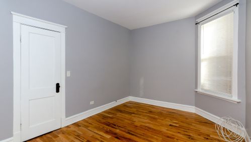 1511 67 Pl, Chicago IL 60637-4832 exterior