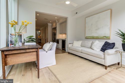 1924 10th St, Washington DC  20001-4112 exterior