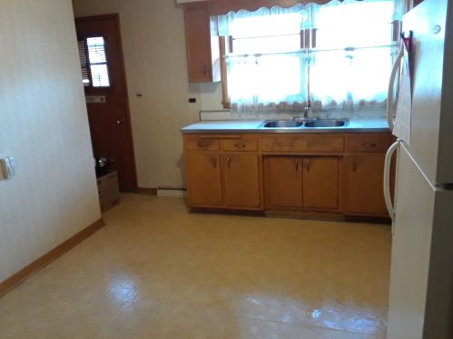 250 Madison St, Elmhurst, IL 60126-4757