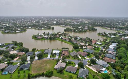 225 Fernleaf Trl, Fort Pierce FL 34953-8212 exterior
