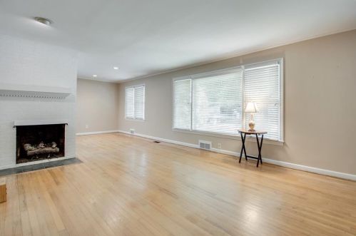 1711 Walker St, Gainesville GA 30504-5922 exterior