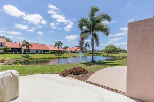 3327 La Prado Ct, Fort Pierce FL  34952-6111 exterior