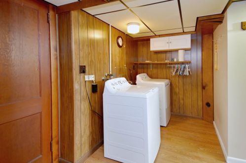 7934 Elm St, Pittsburgh PA 15221-1920 exterior