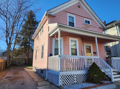 42 Ortoleva Dr, Providence, RI 02909-4908