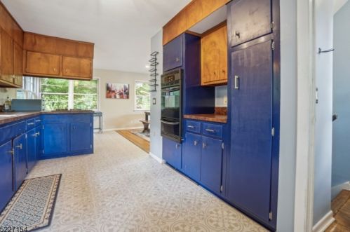 106 Timber Dr, Berkeley Heights NJ  07922-1755 exterior