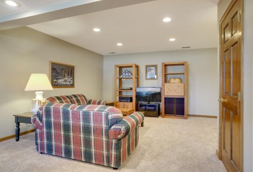 2307 Fld Stone Dr, Saint Paul MN 55120-1919 exterior