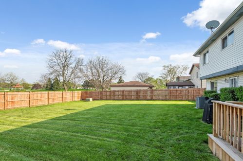 45 Cloverleaf Rd, Matteson IL 60443-1114 exterior