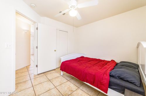 7325 Cross Ridge Pl, Tucson AZ  85710-6075 exterior