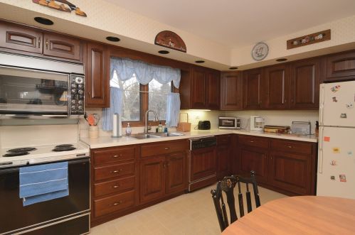 478 Allison St, Elmhurst IL 60126-4602 exterior