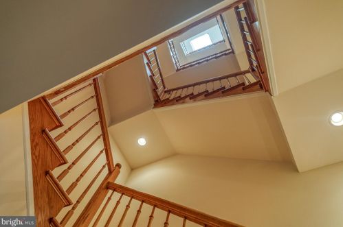 124 Bainbridge St, Philadelphia PA 19147-1866 exterior