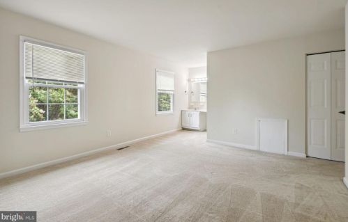 5840 Berkshire Ct, Alexandria VA 22303-1630 exterior