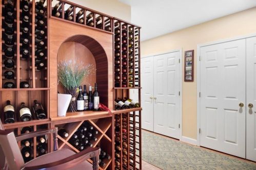 310 Berwicke Cmn, Atlanta GA 30342-2856 exterior