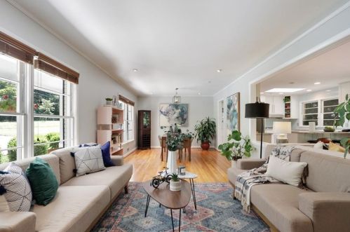 1861 Crestline Dr, Atlanta GA  30345-3871 exterior