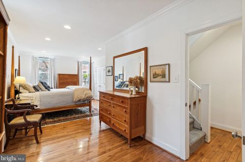 618 19 St, Philadelphia PA 19146-4655 exterior