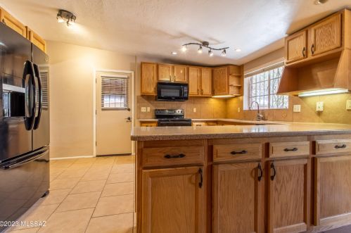 3556 Christmas Pl, Tucson AZ  85716-1230 exterior