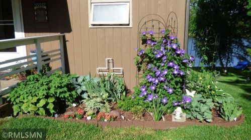 520 Glenbrook Ave, Saint Paul MN 55128-6505 exterior