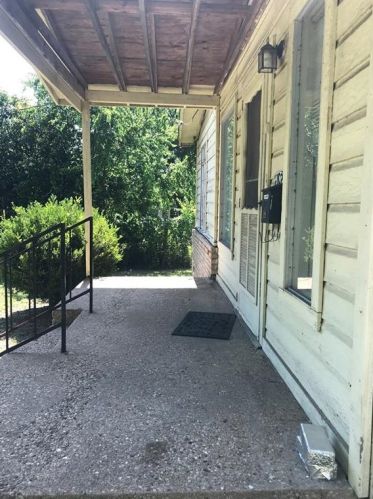 2102 21st St, Austin TX  78722-2416 exterior