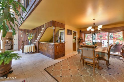 720 Roller Coaster Rd, Tucson AZ 85704-2628 exterior