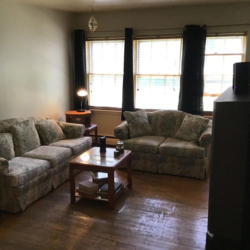 3119 122nd St, Milwaukee, WI 53227-3800