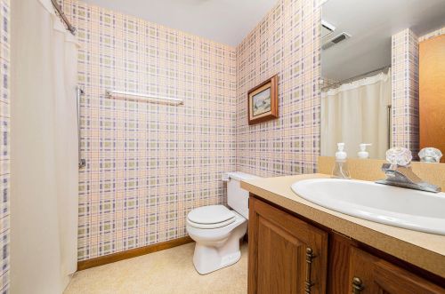 5108 Grn Mdw Rd, Kalamazoo MI 49009-1256 exterior