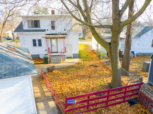 2287 Torrent St, Meskegon MI 49441-1562 exterior