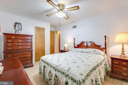 12722 Holdridge Rd, Silver Spring MD 20906-3830 exterior