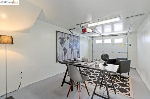 1715 Ashby Ave, Berkeley CA 94703-2131 exterior