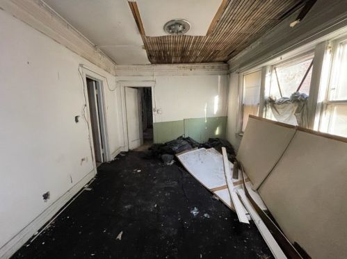 7925 May St, Chicago IL exterior