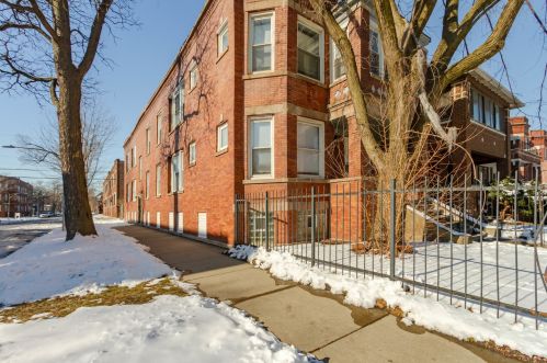 7656 Morgan St, Chicago, IL 60620-2828