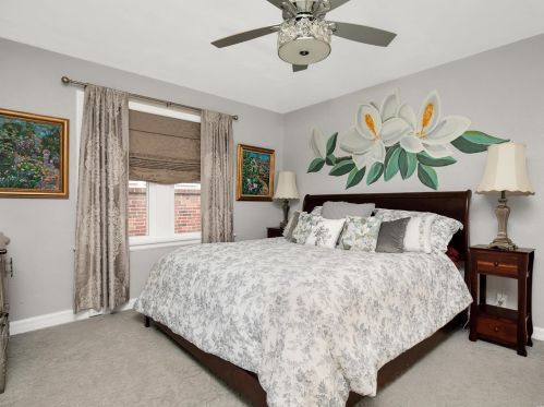 6423 Murdoch Ave, Saint Louis MO 63109-2656 exterior