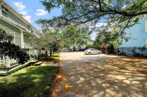 243 Transit St, Providence RI 02906-1023 exterior