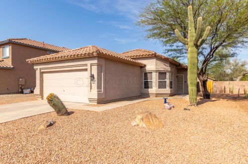 9739 Long Creek Dr, Tucson, AZ 85743-5168