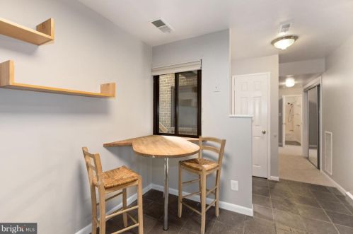 1758 Westwind Way, Mc Lean VA 22102-1612 exterior