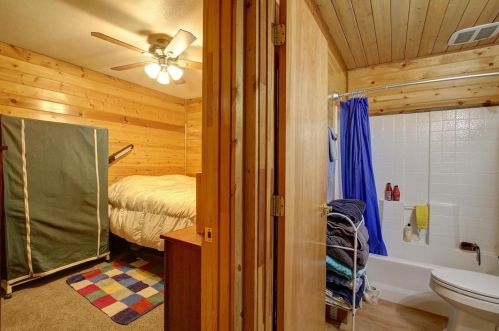 302 Reading St, Folsom CA 95630-3028 exterior