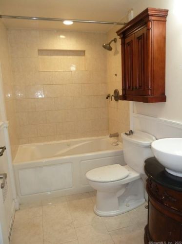 152 Gdn St, Torrington CT 06790-3403 exterior