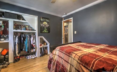 10 Cornflower Dr, Milford CT 06460-6974 exterior