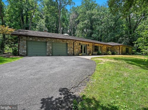 1716 Old Welsh Rd, Huntingdon Valley PA  19006-5838 exterior