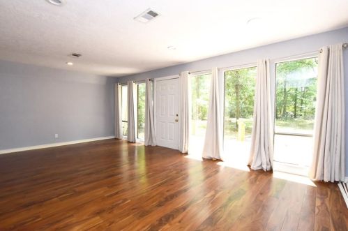 1468 Rollinghills Rd, Conroe TX 77303-4616 exterior