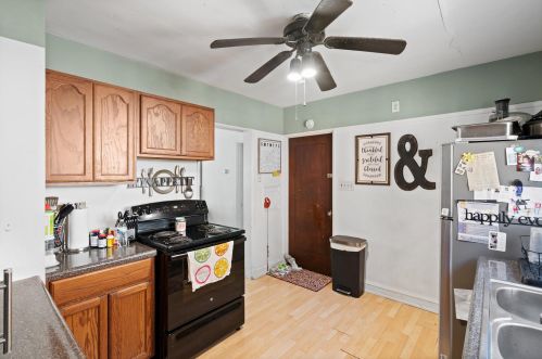 2177 69, Milwaukee WI 53213-1925 exterior