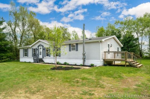 9913 Button Rd, Belding MI  48809-9720 exterior