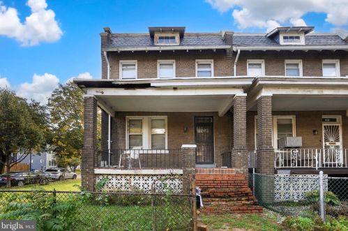1127 Orren St, Washington DC  20002-3905 exterior