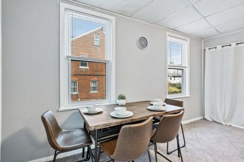 17 Lelia St, Pittsburgh PA 15211-2228 exterior